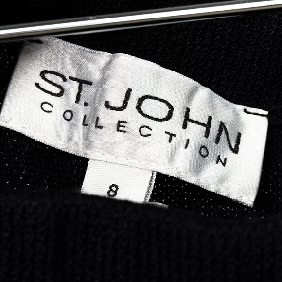 St. John Navy Knit Cropped Short Pant - Picture 4 of 7